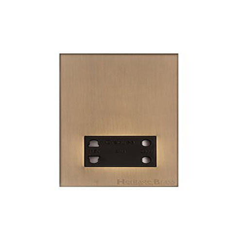 Winchester Range-Antique Brass-Shaver Socket Output Voltage 110/240V