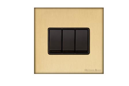 Windsor Range Matt Brass-3 Gang Rocker Switch (10 Amp)